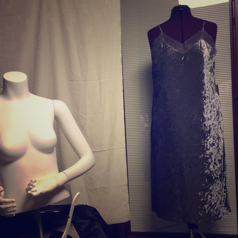 Crushed velvet mossimo supply co grey xxl lace NWT